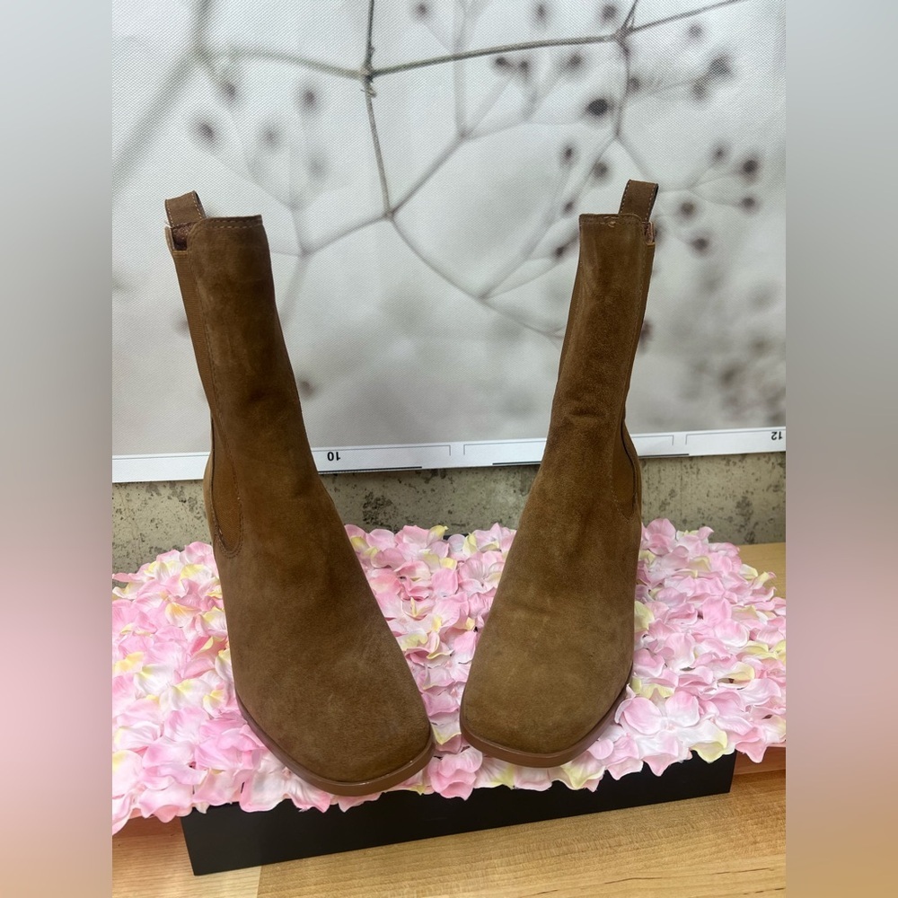 Steve Madden Women's Argent High Chelsea Booties Brown Suede Ankle Boots 9.5 - Picture 3 of 12